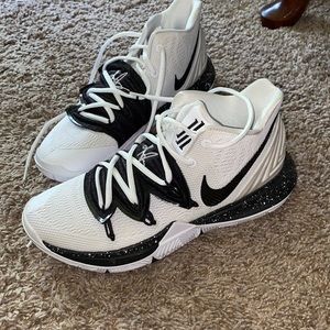 White & black Nike Kylie Irving Basketball shoes
